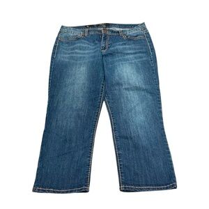 Nine West Capri Jeans Medium Wash Back Pocket Detail Size 14